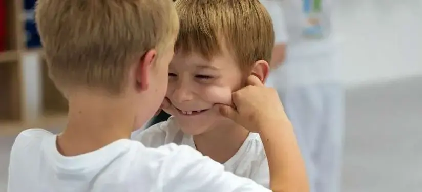 Freunde finden durch Kampfsport